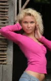 EB_LIZA_I_IN_HOT_PINK_1_14.webp