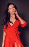 MAX_ELOUISA_RED_DRESS_1_14.webp