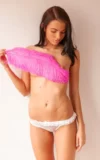 SA_SAPPHIRA_A_PINK_FEATHER_8.webp