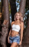 ST18_CLAIRE_SHELTY_IN_THE_FOREST_THICKET_17.webp