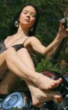 ST18_GALATEYA_GALATEYA_-_BE_BRAVE_ENOUGH_TO_TOUCH_ME_20.webp