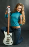 ST18_KARISSA_P_KARISSA_-_I_LOVE_THE_SOUND_OF_THE_BASS_16.webp