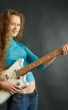 ST18_KARISSA_P_KARISSA_-_I_LOVE_THE_SOUND_OF_THE_BASS_2.webp
