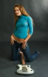 ST18_KARISSA_P_KARISSA_-_I_LOVE_THE_SOUND_OF_THE_BASS_7.webp