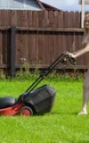 ST18_LEONA_IM_A_LAWN_MOWER_13.webp