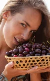 ST18_MILANA_F_MILANA_-_CHERRIES_AT_LAKE_14.webp