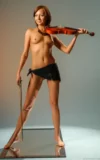 ST18_THALASSA_D_THALASSA_-_PLAYING_THE_VIOLIN_19.webp