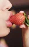 VT_SANDY_A_STRAWBERRY_14.webp