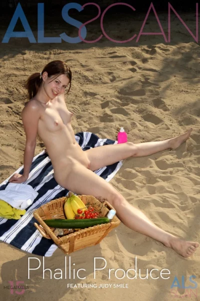 JUDY SMILE – PHALLIC PRODUCE – by ALS PHOTOGRAPHER (256) AS