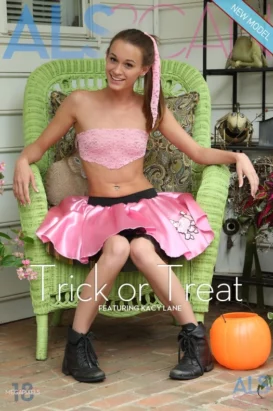 KACY LANE & JANICE GRIFFITH – TRICK OR TREAT – by ALS PHOTOGRAPHER (256) AS
