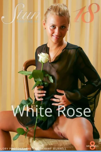 LORY – LORY – WHITE ROSE – by THIERRY MURRELL (171) ST18