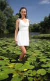 EB_KARA_ROSEMARY_AT_THE_POND_16.webp