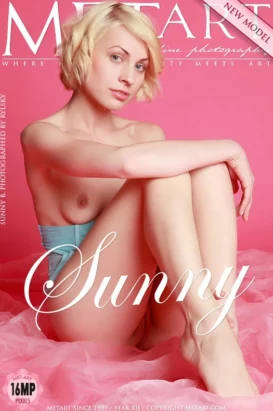 AVRORA A – PRESENTING SUNNY – by RYLSKY (120) MA