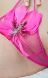 MA_AMY_MOLOKO_PINK_FEATHERS_19.webp