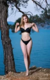 MA_DAKOTA_PINK_BLACK_BIKINI_12.webp