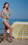 MA_DZHILI_LIFES_A_BEACH_2.webp