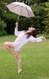 MA_GUINEVERE_HUNEY_RAIN_DANCE_7.webp