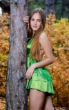 MA_HAILEY_EMERALD_IN_FALL_15.webp