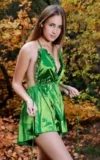 MA_HAILEY_EMERALD_IN_FALL_2.webp