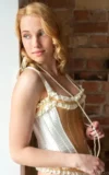 MA_LANA_BLUE_VINTAGE_GOLD_4.webp