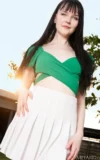 MA_AMELIA_RIVEN_GIRL_IN_GREEN_7.webp