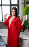 MA_ISKRA_RED_ROBE_14.webp