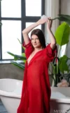 MA_ISKRA_RED_ROBE_3.webp