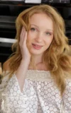 MA_DANA_RED_NATURALLY_RADIANT_13.webp