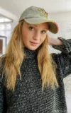 MA_DANA_RED_NATURALLY_RADIANT_20.webp