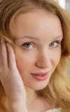 MA_DANA_RED_NATURALLY_RADIANT_9.webp