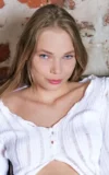 MA_LUISE_ON_THE_COUCH_1_11.webp