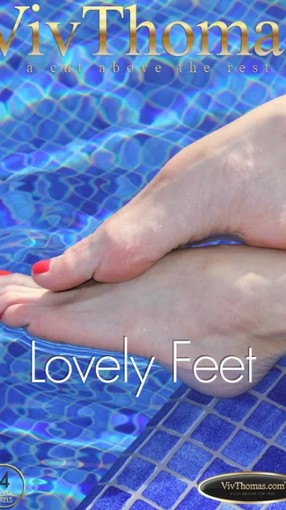 KITTY CAT & VIKTORIA DIAMOND & BIANCA GOLDEN & BLUE ANGEL – LOVELY FEET – by VIV THOMAS (115) VT