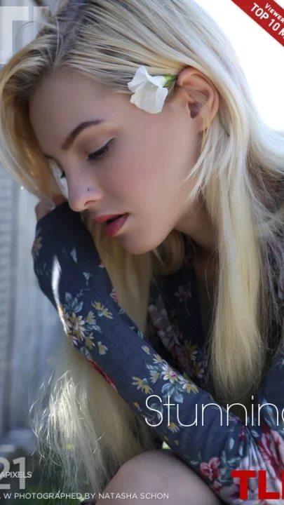 KIRA W – STUNNING – by NATASHA SCHON (98) TLE