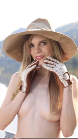 Preview 15