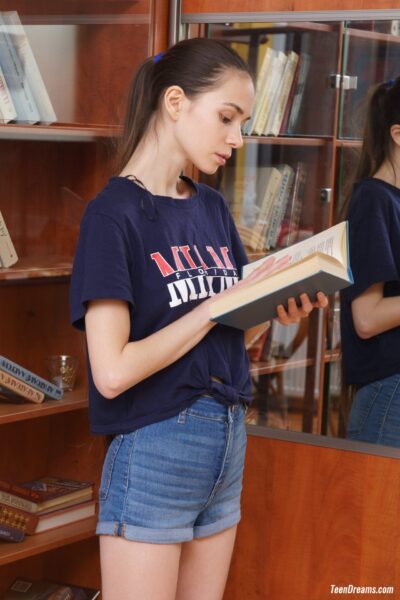 Sexy Leona is back to studying (121) TD