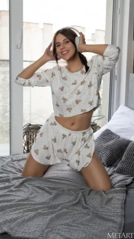 Preview 15