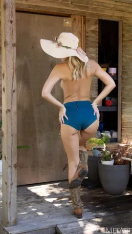 Preview 15