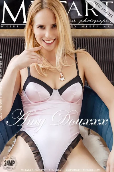AMY DOUXXX – PRESENTING AMY DOUXXX – by TORA NESS (100) MA